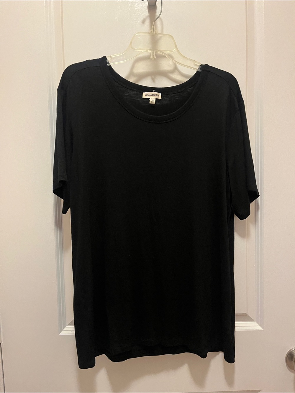 (NWT) Zenana Premium Black Short Sleeve Crew Neck Tee